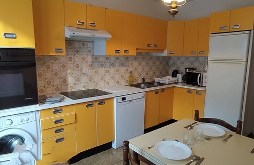 Espalion Apartamento | Apartamento vacacional "Gîte l'Odyssée" con balcón y Wi-Fi