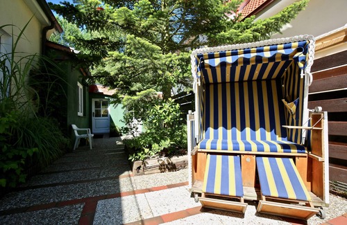 Wangerooge Apartamento | Apartamento 'Haus Seemumel, Fewo Unser Boot' con jardín privado y Wi-Fi