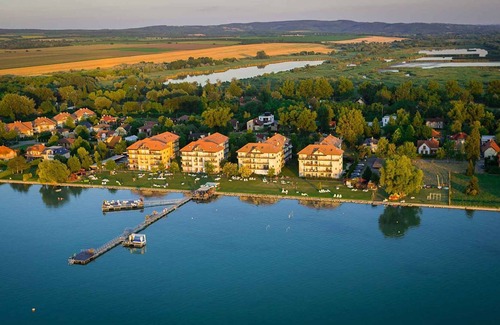 Balatonoszod Apartamento | Holiday apartment right on the beach