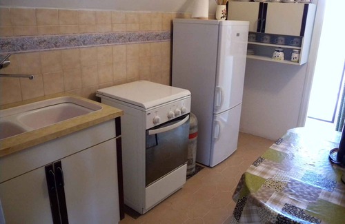 Balatonbereny Apartamento | Apartamento vacacional con cenador y asador en el jardín