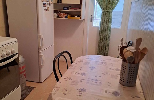 Balatonbereny Apartamento | Apartamento vacacional con cenador y asador en el jardín