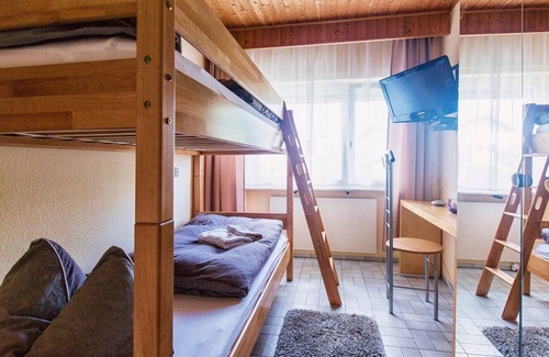 Mensfelden Apartamento | Apartamento de vacaciones Hünfelden para 4 - 10 personas con 4 dormitorios - Apartamento