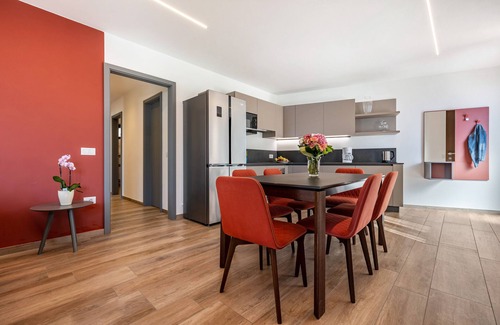 Oldesio Apartamento | Apartamento vacacional "Il Cinque" con vistas al lago, piscina compartida y Wi-Fi