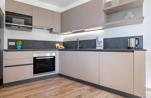 Oldesio Apartamento | Apartamento vacacional "Il Cinque" con vistas al lago, piscina compartida y Wi-Fi