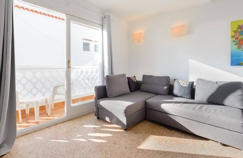 Es Canar Apartamento | Apartamento vacacional en un complejo bien mantenido con balcón