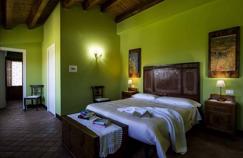 Linguaglossa Apartamento | Apartamento vacacional con jardín y piscina exterior