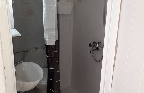 Haraki Apartamento | Holiday Apartment 'Jaana and Akis 1' with Sea View, Wi-Fi and Air Conditioning
