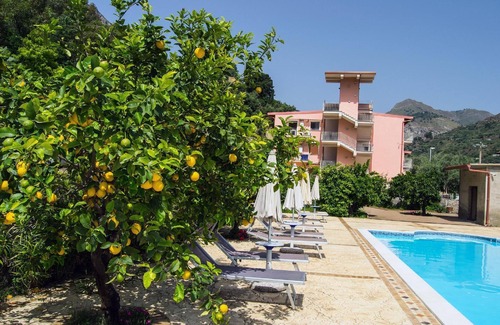 Letojanni Apartamento | Apartamento de vacaciones Letojanni para 1 - 2 personas con 1 dormitorio - Apartamento