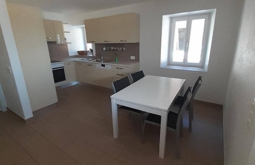 Luins Otro | Apartamento de vacaciones Luins para 1 - 6 personas con 3 dormitorios - Casa rural
