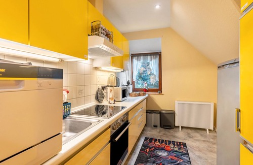 Fockbek Apartamento | Apartamento vacacional 'Lütt Stuv' con terraza privada, jardín comunitario y Wi-Fi