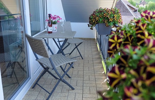 Untermunstertal Apartamento | Apartamento 'Mühlefelsen, Typ B' con vistas a la montaña, balcón y Wi-Fi