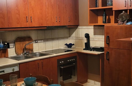 Spata-Artemida Apartamento | Holiday Apartment "M and M Airport Stop Garden" with Private Terrace & Wi-Fi