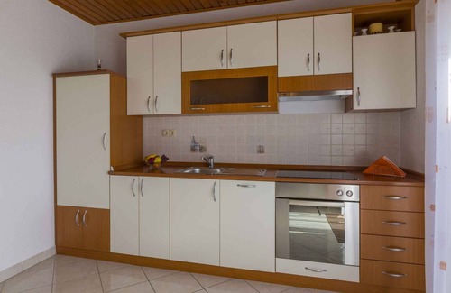 Povile Apartamento | Apartamento vacacional con wifi y aire acondicionado