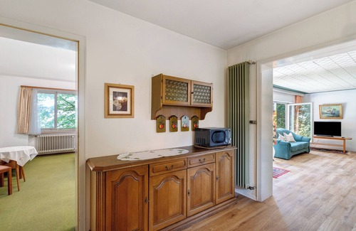Bad Wildbad Apartamento | Apartamento 'N.º 10' con vista montaña y terraza privada; perros adicionales bajo petición