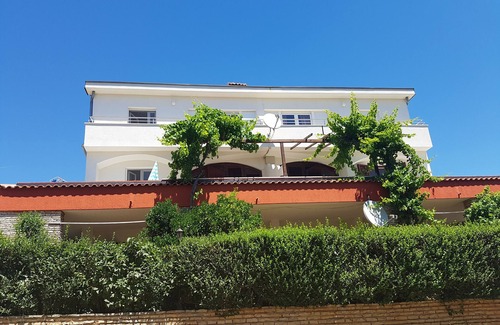 Liznjan Apartamento | Apartamento, Junto al mar, En el pueblo, Aire acondicionado,