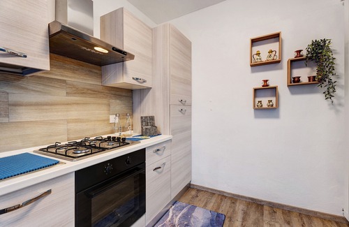 Malesco Apartamento | Apartamento vacacional "Nel Blu Dipinto Di Blu" con vistas a la montaña, jardín privado y balcón