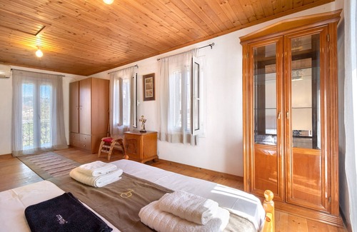 Kariotai Apartamento | Holiday Apartment 'Oceanida Aelia Room'