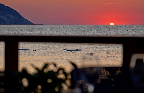 Mattinata Casa | Confortevole Casa Vacanza Orchidea con piscina y playa privada