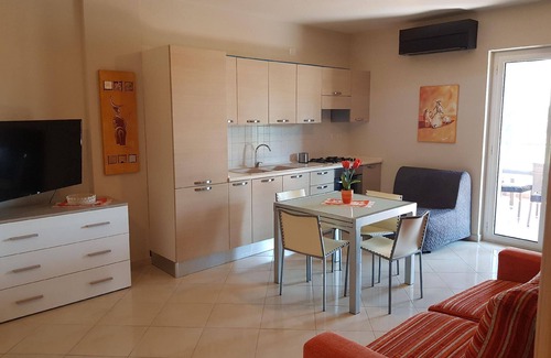 Policoro Apartamento | Apartamento de vacaciones Policoro para 1 - 8 personas con 2 dormitorios - Casa adosada
