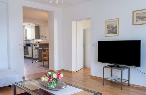 Kreuzlingen Apartamento | Apartamento vacacional "Seerose" cerca del Lago de Constanza con Wi-Fi, balcón y jardín