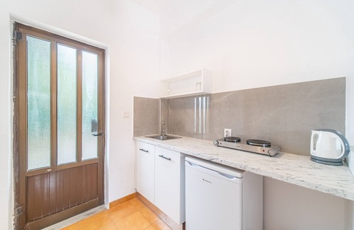Kavos Apartamento | Apartamento vacacional "Sandy Beach Standard Studio" con piscina compartida