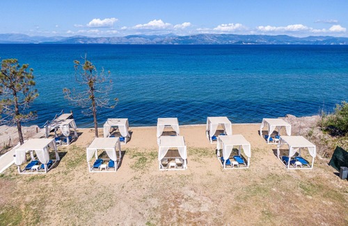 Kavos Apartamento | Apartamento vacacional "Sandy Beach Standard Studio" con piscina compartida