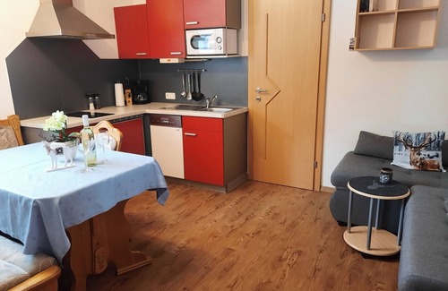 Steeg Apartamento | HOLIDAY APARTMENT-SARAH Family-friendly apartment with 2 separate bedrooms