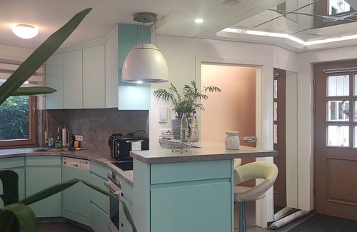 Calw Apartamento | Apartamento vacacional 'Schmuckkästchen' con terraza privada, jardín comunitario y Wi-Fi
