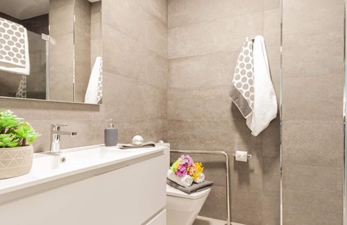 Los Remedios Apartamento | Apartamento de vacaciones Sevilla para 1 - 5 personas con 2 dormitorios - Apartamento
