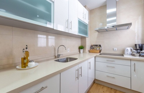 Ronda Apartamento | Apartamento vacacional "Sofía Ronda Center" con terraza, aire acondicionado y Wi-Fi