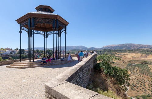 Ronda Apartamento | Apartamento vacacional "Sofía Ronda Center" con terraza, aire acondicionado y Wi-Fi