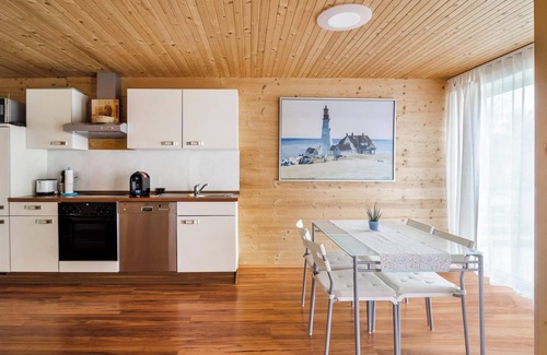 Ueberlingen Apartamento | Apartamento vacacional "Untergeschoss" con Wi-Fi, terraza y jardín