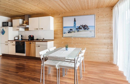 Ueberlingen Apartamento | Apartamento vacacional "Untergeschoss" con Wi-Fi, terraza y jardín