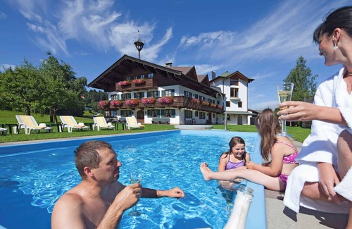 Fieberbrunn Apartamento | Holiday apartment with wellness area and outdoor pool