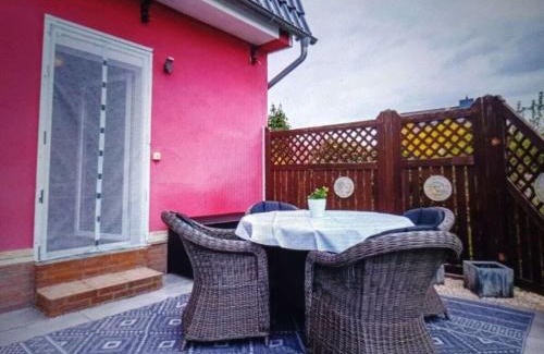 Neupetershain Nord Casa | Holiday apartment with dog