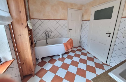 Wiesentheid Apartamento | Holiday apartment Wiesentheid for 1 - 5 persons with 2 bedrooms - Holiday apartment in one or multi-