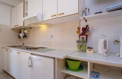 Veli Losinj Apartamento | Apartamento vacacional con Internet y Aire Acondicionado