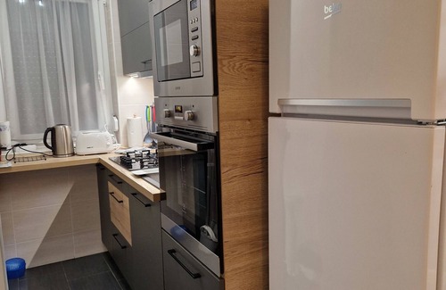 Zsorifurdo Apartamento | Casa vacacional con WiFi y parrilla al aire libre