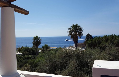 San Vincenzo Apartamento | Apartamento de vacaciones con una habitación, cocina y baño.