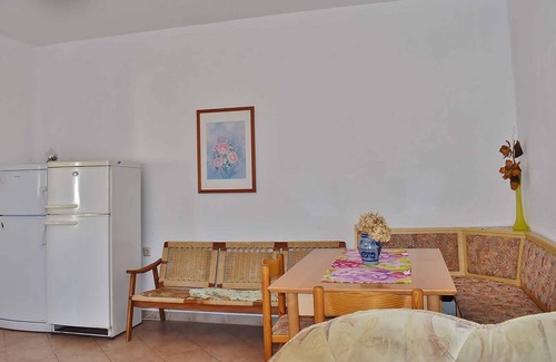Lopar Apartamento | Apartamento vacacional con 4 cuartos de baño y balcones para la familia
