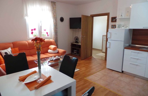 Sarsoni Apartamento | Apartamento vacacional con 50 metros cuadrados terraza y vistas al mar