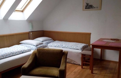 Tisa Apartamento | Apartamento vacacional con una vista en las paredes de Tyssaer (Tiské stěny)