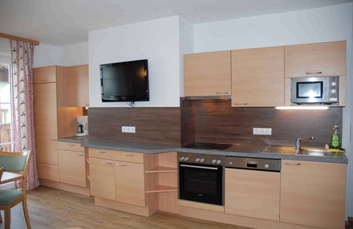 Am Feuersang Apartamento | Holiday apartment with a balcony