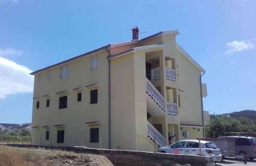 Lopar Apartamento | Apartamento vacacional con barbacoa y parque infantil