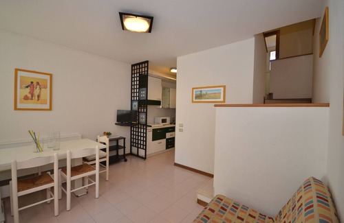 Bibione Apartamento | Apartamento vacacional con balcón y piscina