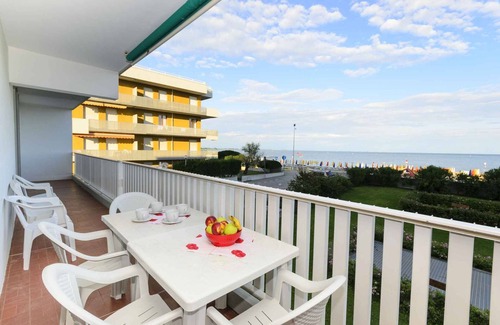 Lignano Sabbiadoro Apartamento | Apartamento vacacional con piscina