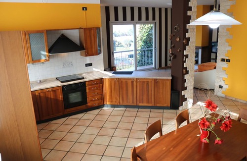 Montioni Apartamento | Apartamento vacacional con un jardín grande