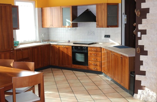 Montioni Apartamento | Apartamento vacacional con un jardín grande