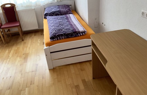 Fliess Apartamento | Apartamento vacacional "Wohnung 3 Fließ" con vistas a la montaña, balcón y Wi-Fi