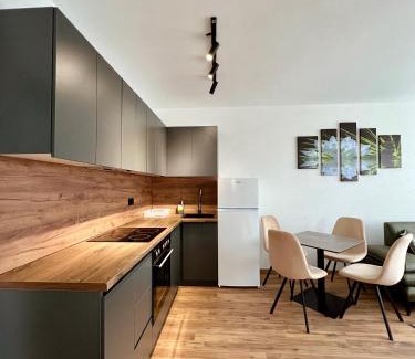 Mejë Apartamento | Holiday Apartments Gjakova